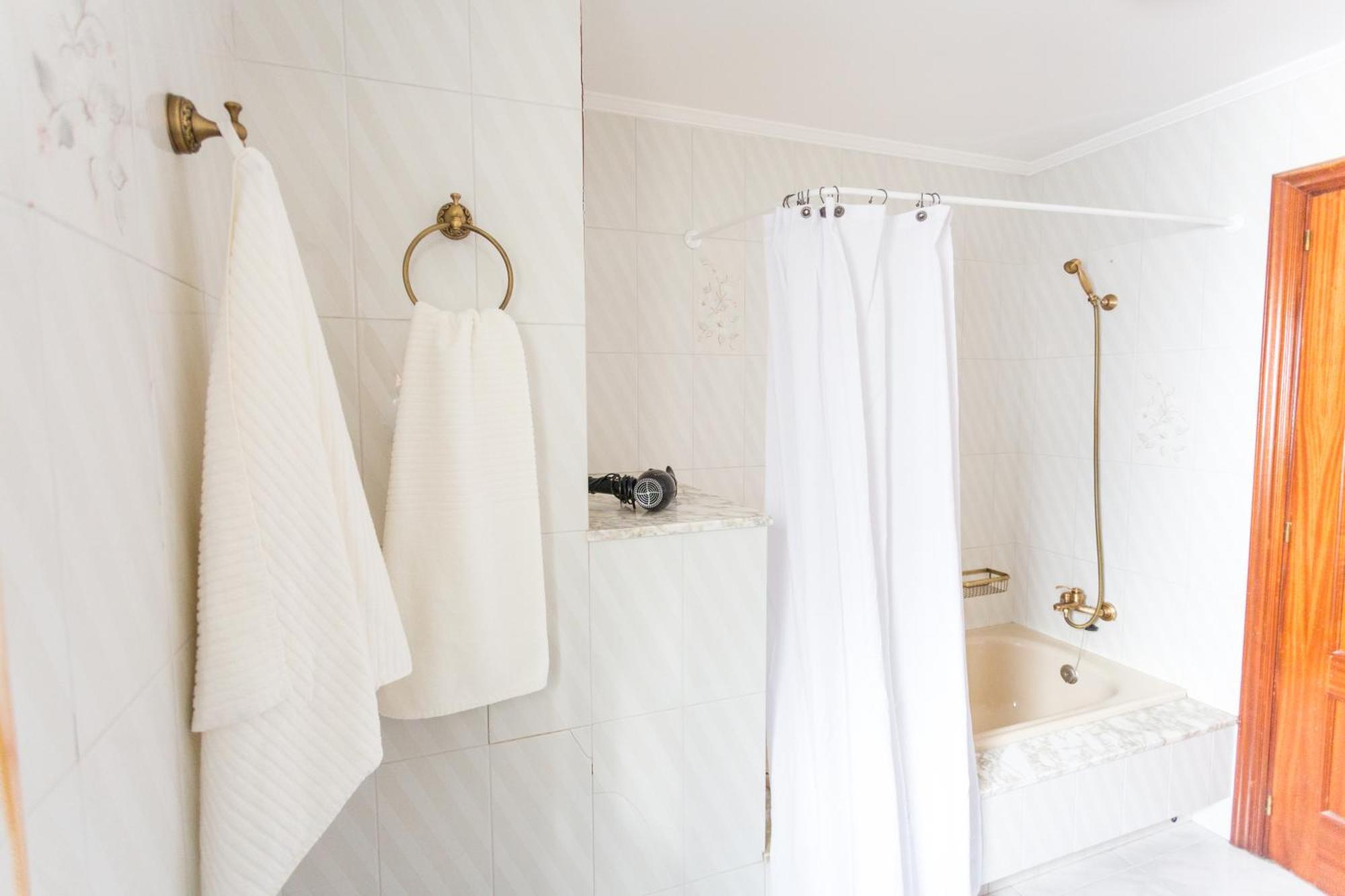 Disfruta De Melide En Este Amplio Apartamento Eksteriør billede